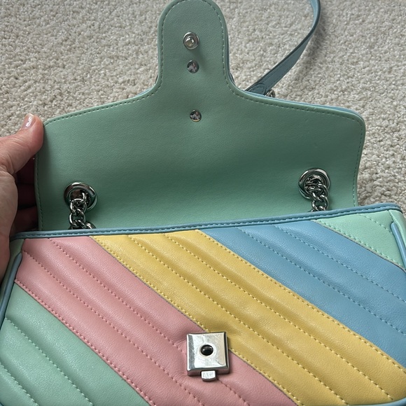Gucci Marmont Rainbow Shoulder Bag - Picture 10 of 16